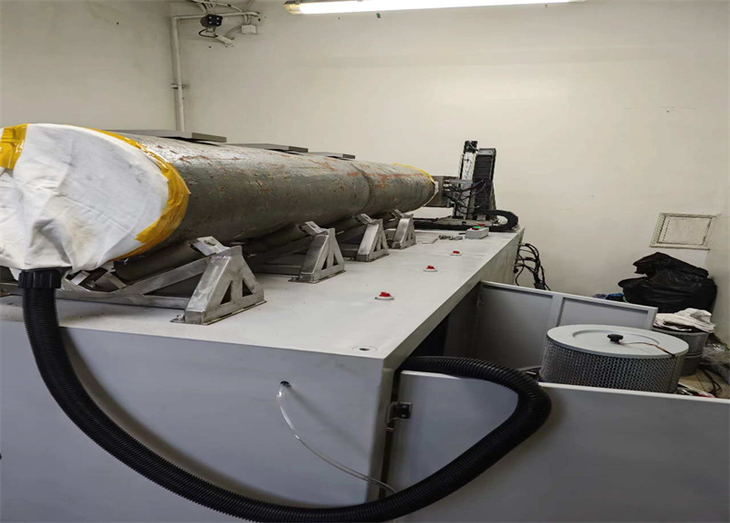 管道(dào)去(qù)污打磨裝置