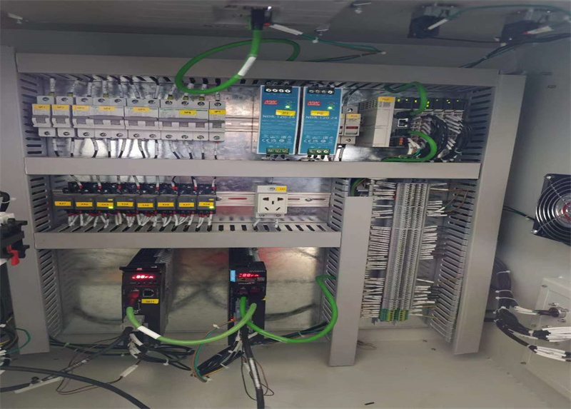 管道(dào)去(qù)污打磨裝置